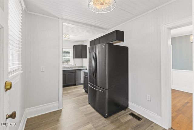 1068 Prospect Avenue, Bristol, VA 24201