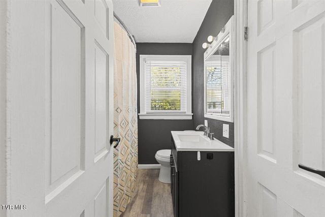 1068 Prospect Avenue, Bristol, VA 24201