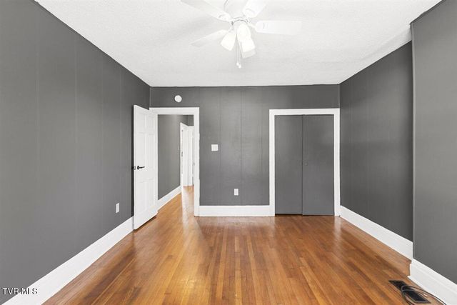 1068 Prospect Avenue, Bristol, VA 24201