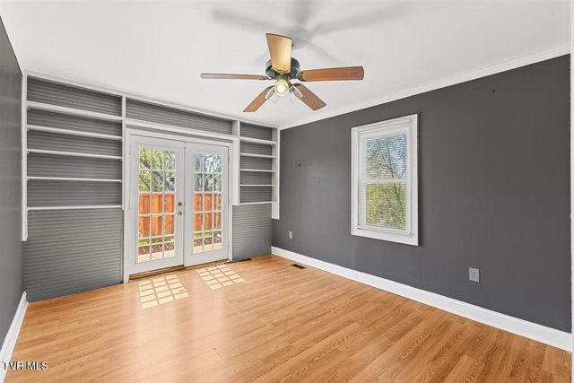 1068 Prospect Avenue, Bristol, VA 24201