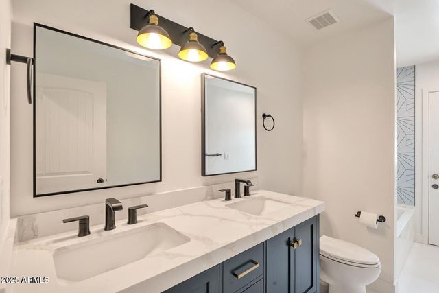 10038 N 58TH Place, Paradise Valley, AZ 85253