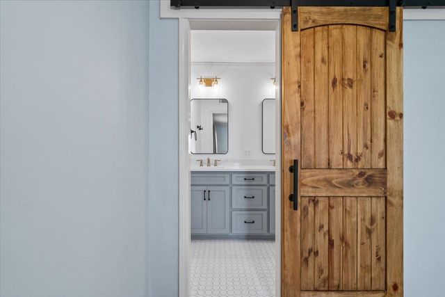 5256 KEATSWOOD CIR, Memphis, TN 38120