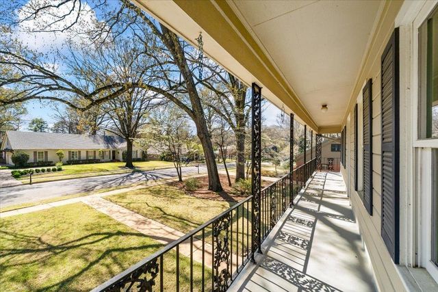 5256 KEATSWOOD CIR, Memphis, TN 38120