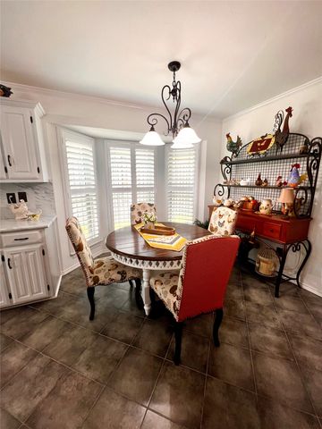 4609 Silverthorn Drive, Mesquite, TX 75150