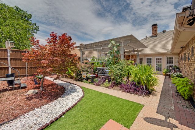 4609 Silverthorn Drive, Mesquite, TX 75150