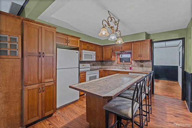 11647 E Lennon Road, Lennon, MI 48449