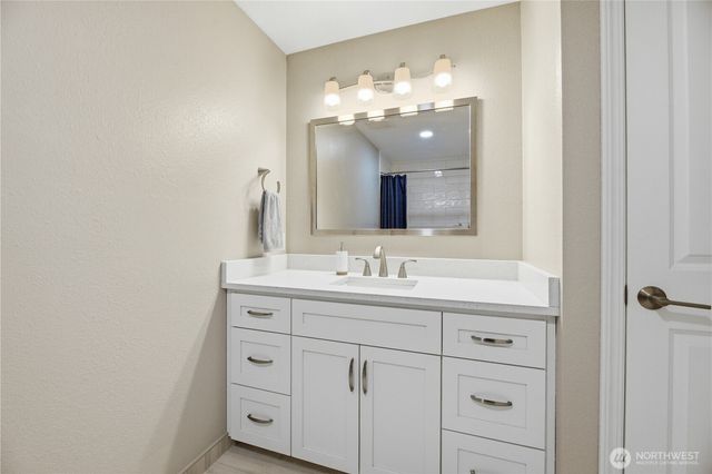 29819 5th Avenue SW, Federal Way, WA 98023