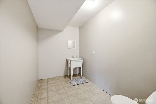 29819 5th Avenue SW, Federal Way, WA 98023