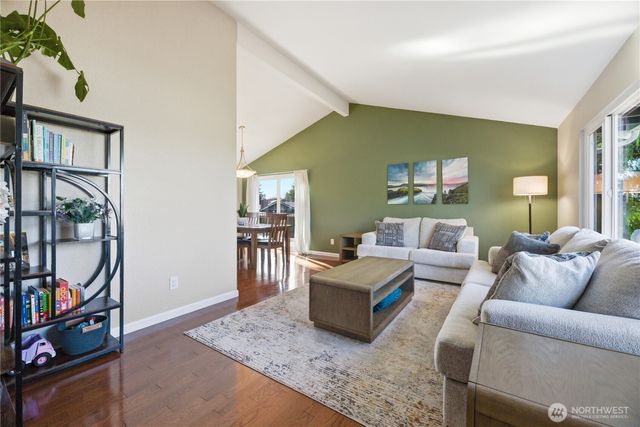 29819 5th Avenue SW, Federal Way, WA 98023