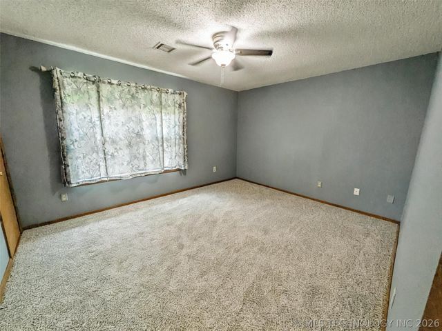 9221 S 92nd East Avenue, Tulsa, OK 74133