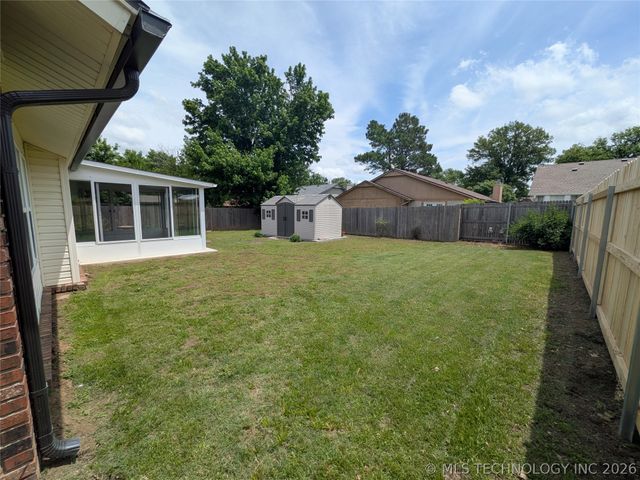 9221 S 92nd East Avenue, Tulsa, OK 74133