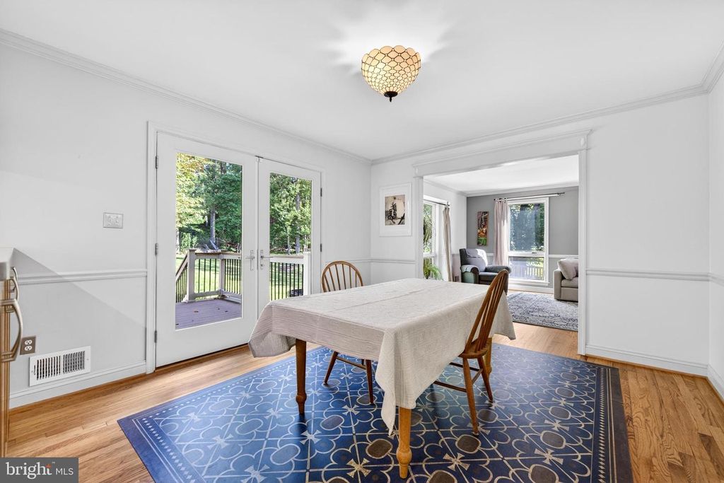 Image 17 of property listing at 1917 MERRIFIELDS DR, Silver Spring, MD 20906