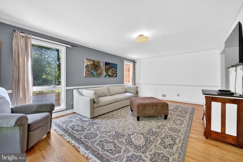 Image 19 of property listing at 1917 MERRIFIELDS DR, Silver Spring, MD 20906