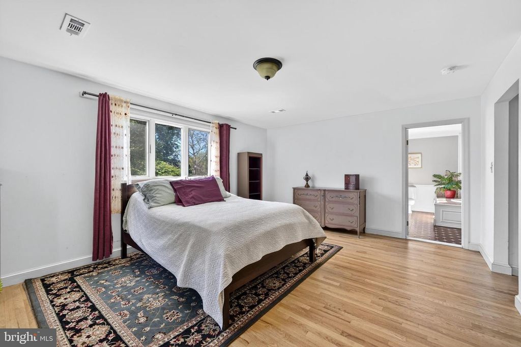 Image 27 of property listing at 1917 MERRIFIELDS DR, Silver Spring, MD 20906