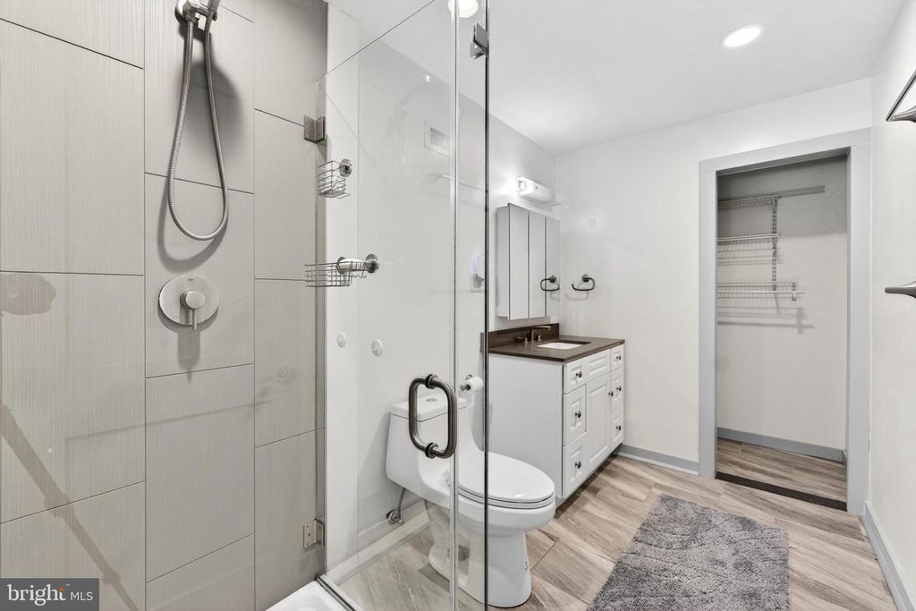 Image 43 of property listing at 1917 MERRIFIELDS DR, Silver Spring, MD 20906