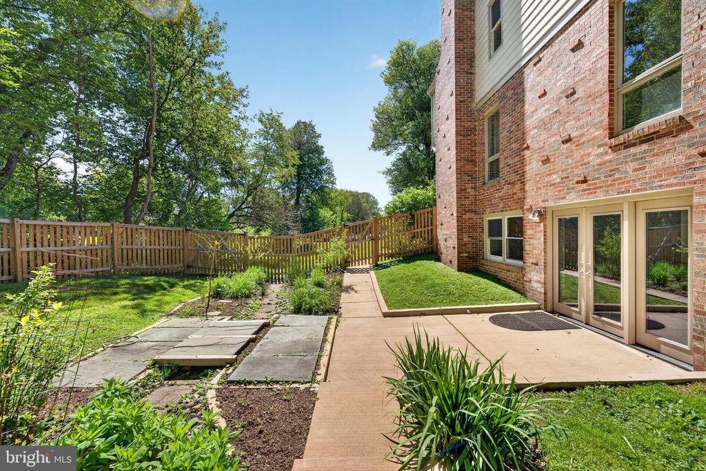 Image 48 of property listing at 1917 MERRIFIELDS DR, Silver Spring, MD 20906