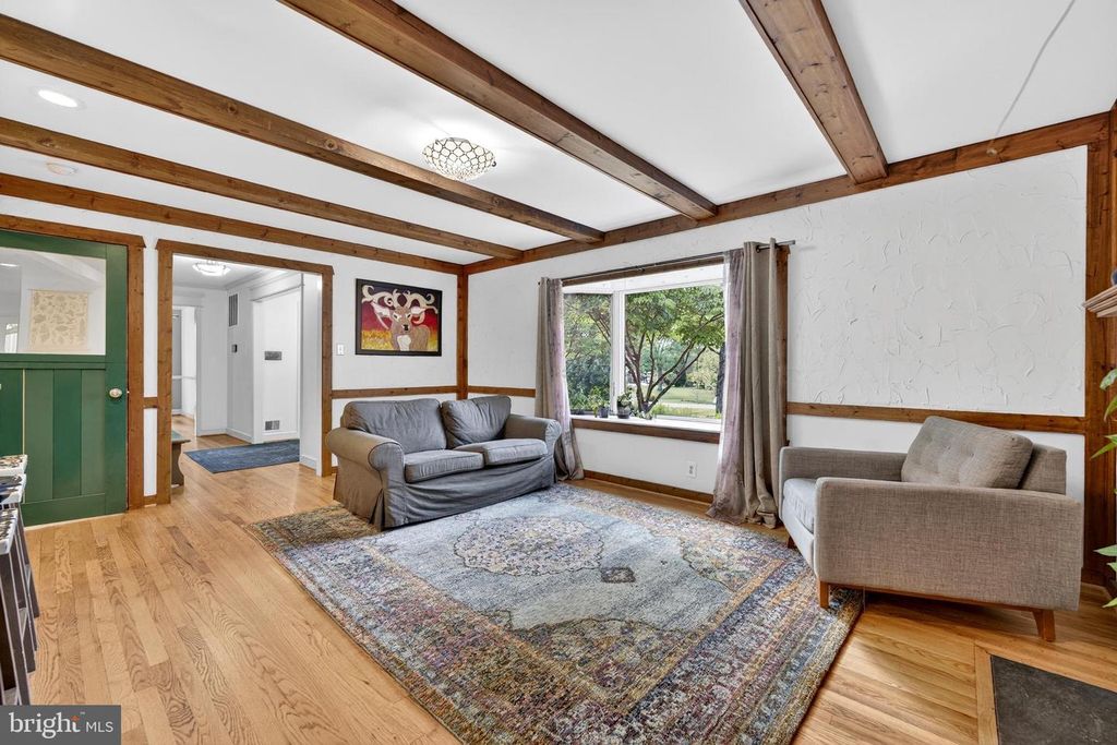 Image 7 of property listing at 1917 MERRIFIELDS DR, Silver Spring, MD 20906