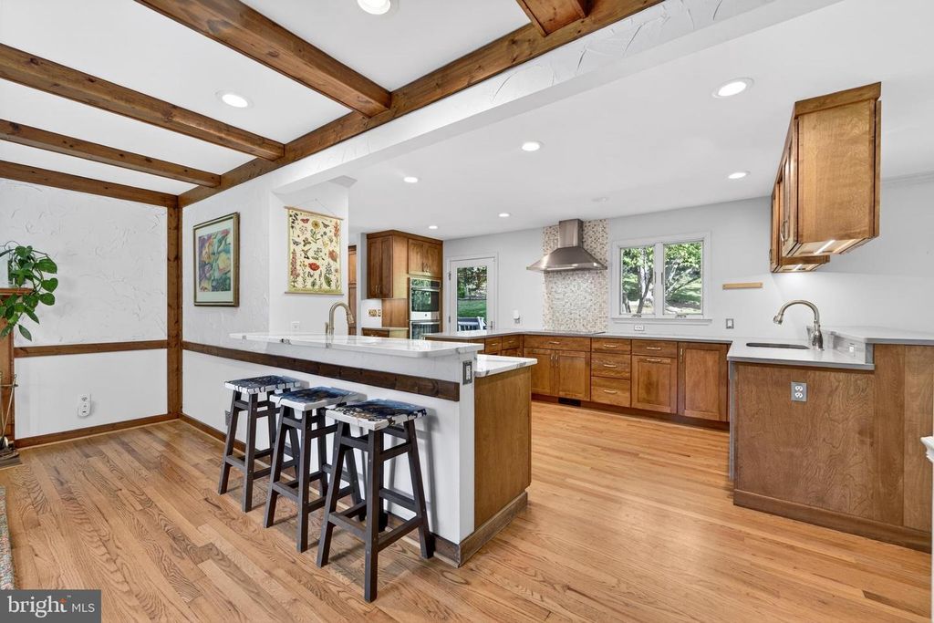 Image 8 of property listing at 1917 MERRIFIELDS DR, Silver Spring, MD 20906