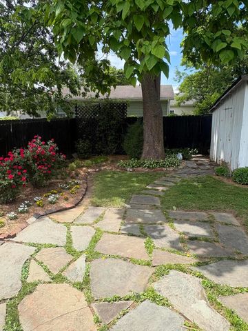 129 S Gratz Street, Midway, KY 40347