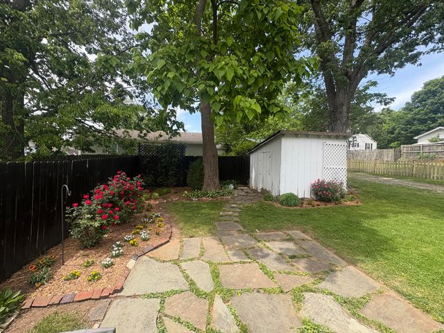 129 S Gratz Street, Midway, KY 40347