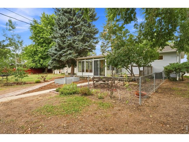 1038 Aspen St, Longmont, CO 80501