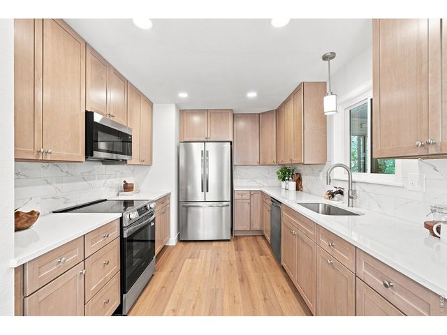 1038 Aspen St, Longmont, CO 80501