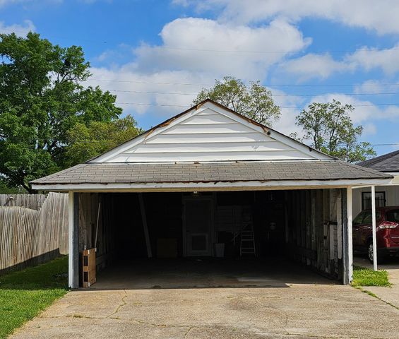 125 State Court, Bossier City, LA 71112