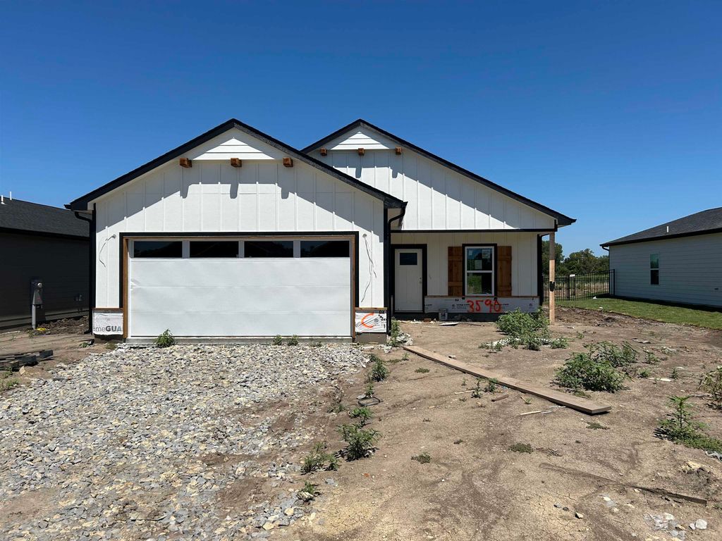 3590 E Hollandale St, Derby, KS 67037