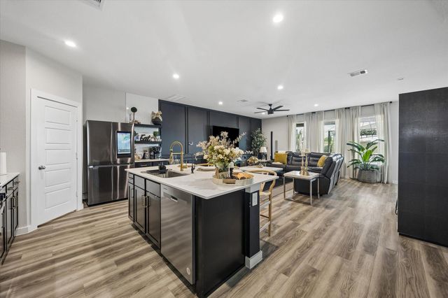 3034 Crown Gate Drive, Houston, TX 77047