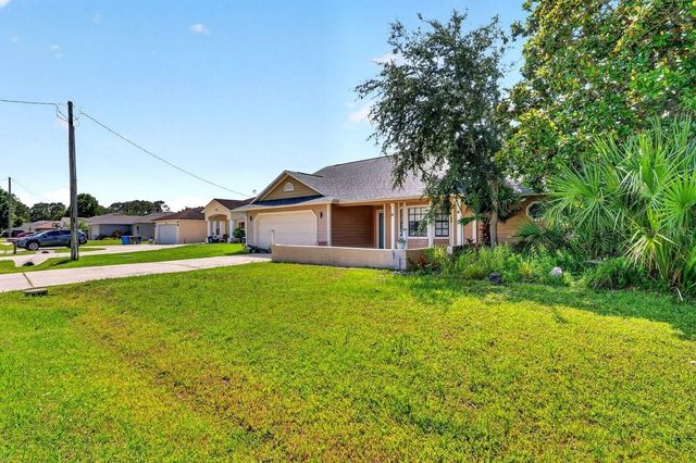 19 BIG DIPPER LANE, Palm Coast, FL 32137