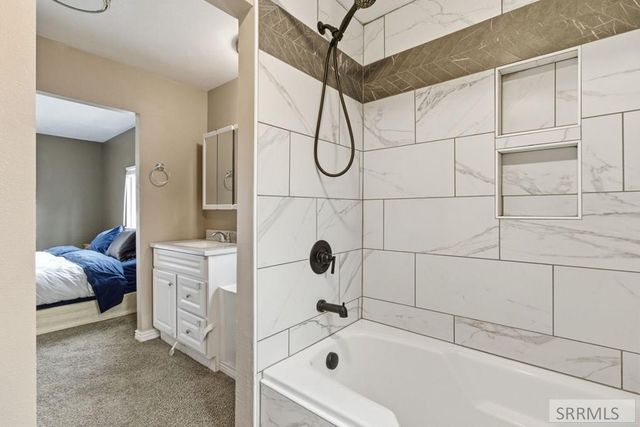 240 Topaz, Blackfoot, ID 83221