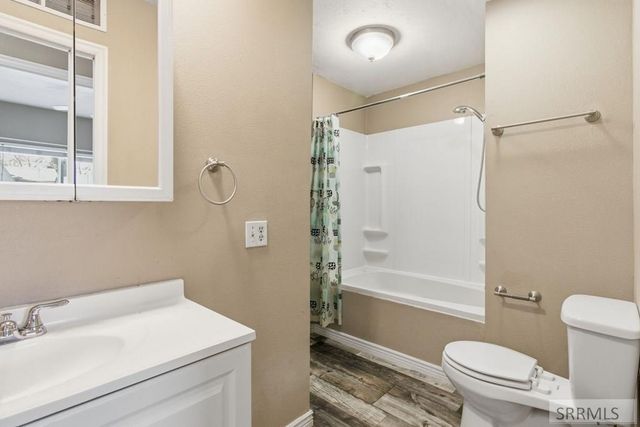 240 Topaz, Blackfoot, ID 83221