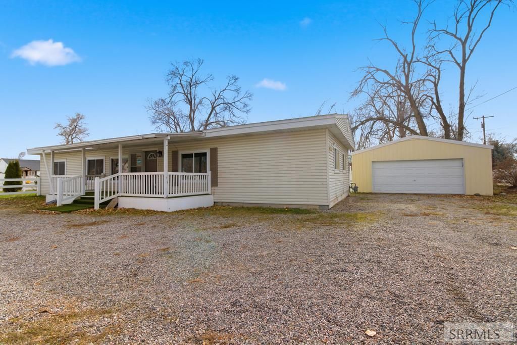 240 Topaz, Blackfoot, ID 83221
