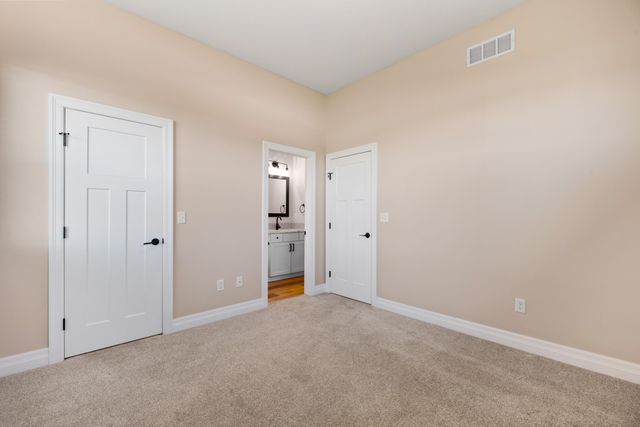 3404 S Capri, Wichita, KS 67210