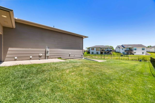 3404 S Capri, Wichita, KS 67210