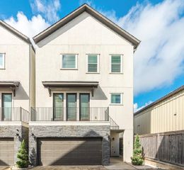 2014 Saint Charles Street, Houston, TX 77003