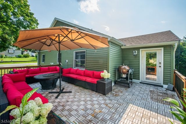 48 Lakeside Ave, Hardyston Twp., NJ 07460
