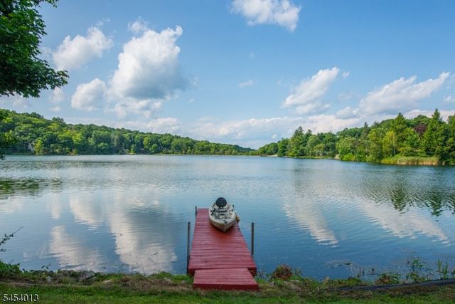 48 Lakeside Ave, Hardyston Twp., NJ 07460