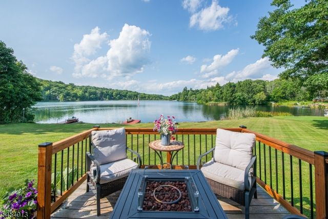 48 Lakeside Ave, Hardyston Twp., NJ 07460