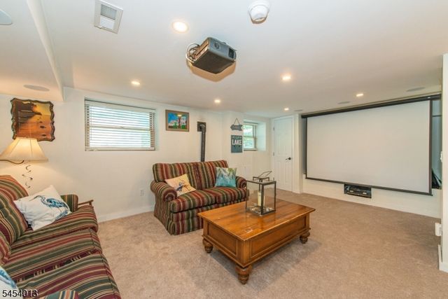 48 Lakeside Ave, Hardyston Twp., NJ 07460