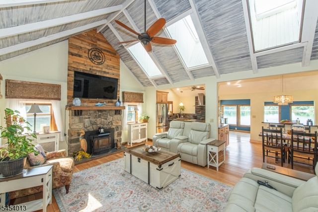 48 Lakeside Ave, Hardyston Twp., NJ 07460