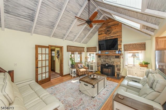 48 Lakeside Ave, Hardyston Twp., NJ 07460