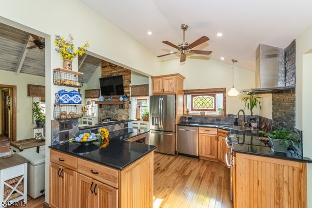 48 Lakeside Ave, Hardyston Twp., NJ 07460