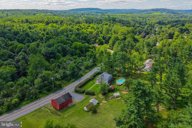 8967 EASTON RD, Ottsville, PA 18942