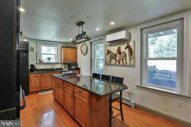 8967 EASTON RD, Ottsville, PA 18942