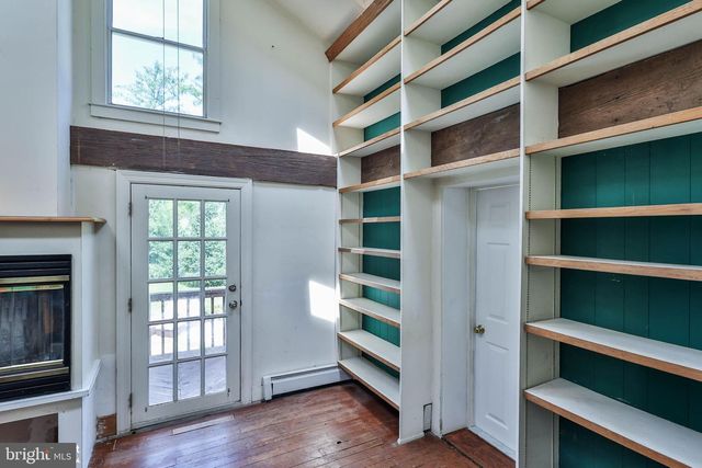 8967 EASTON RD, Ottsville, PA 18942