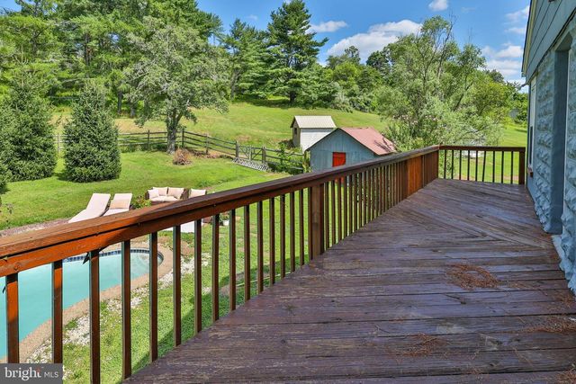 8967 EASTON RD, Ottsville, PA 18942