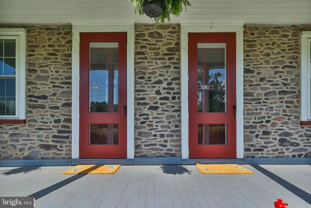 8967 EASTON RD, Ottsville, PA 18942