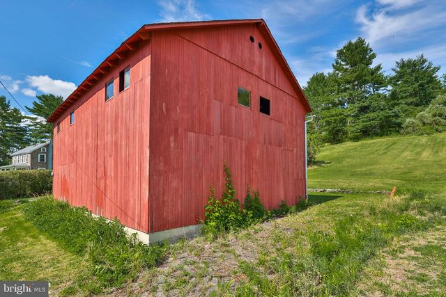 8967 EASTON RD, Ottsville, PA 18942
