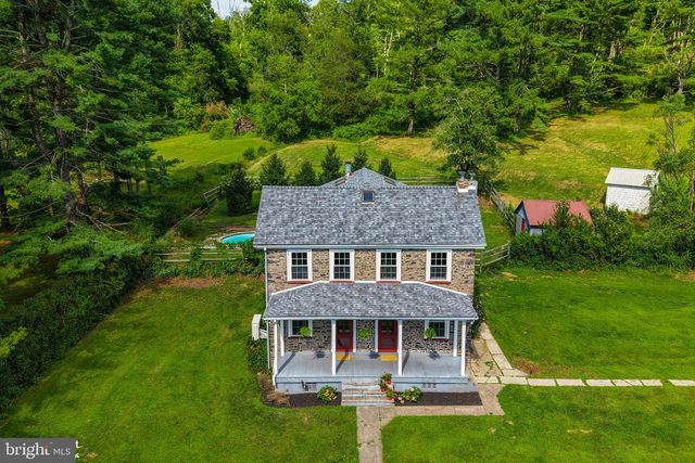 8967 EASTON RD, Ottsville, PA 18942